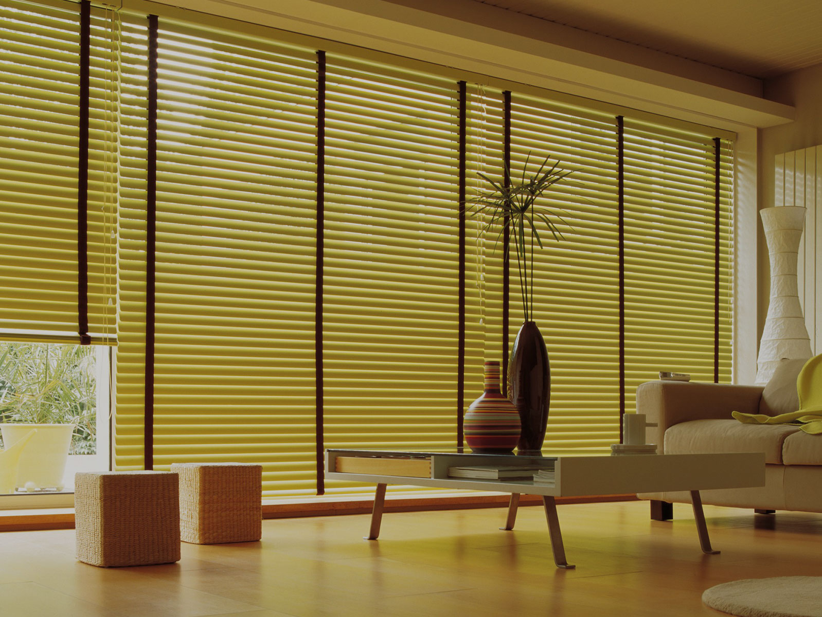 STORES-INTERIEUR