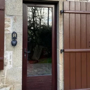 Porte d’entrée et marquise proche de Limoges